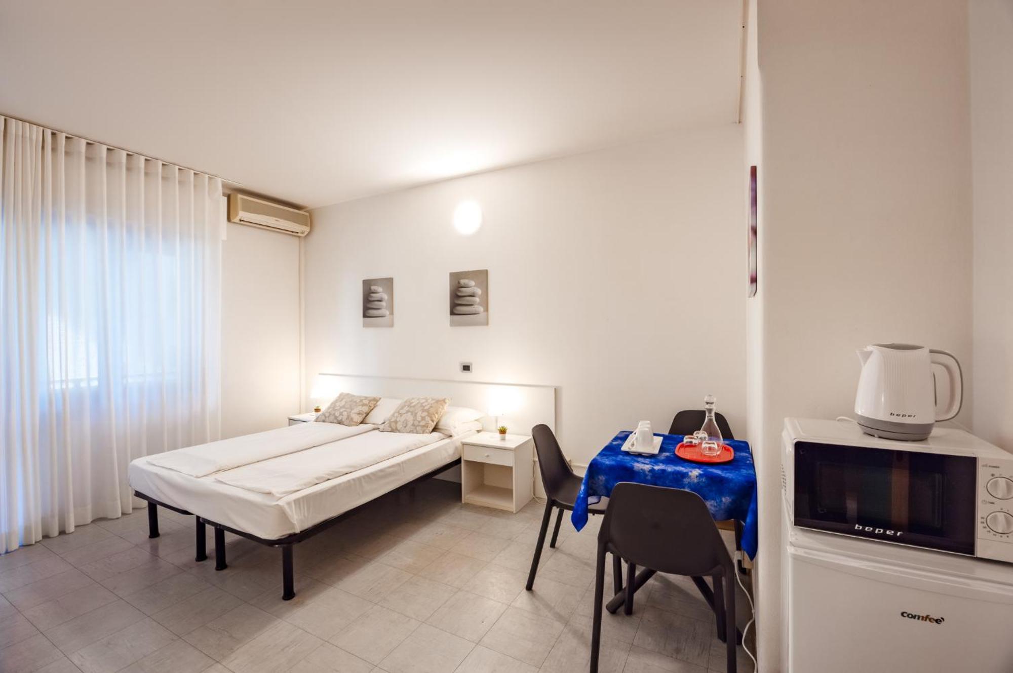 Aparthotel Carinzia Линьяно-Саббьядоро Экстерьер фото